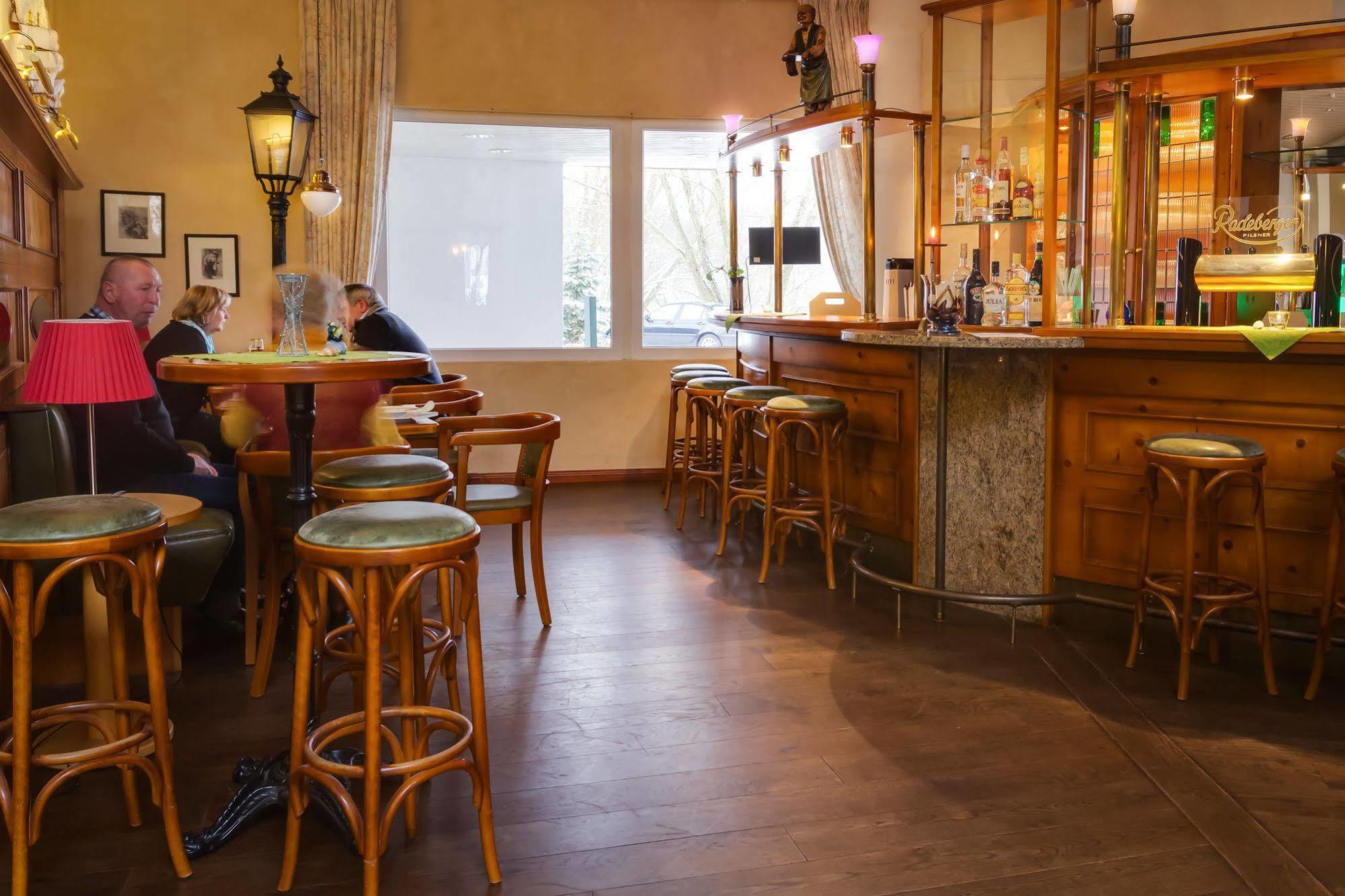 Seehotel Luisenhof ファルケンハーゲン  エクステリア 写真